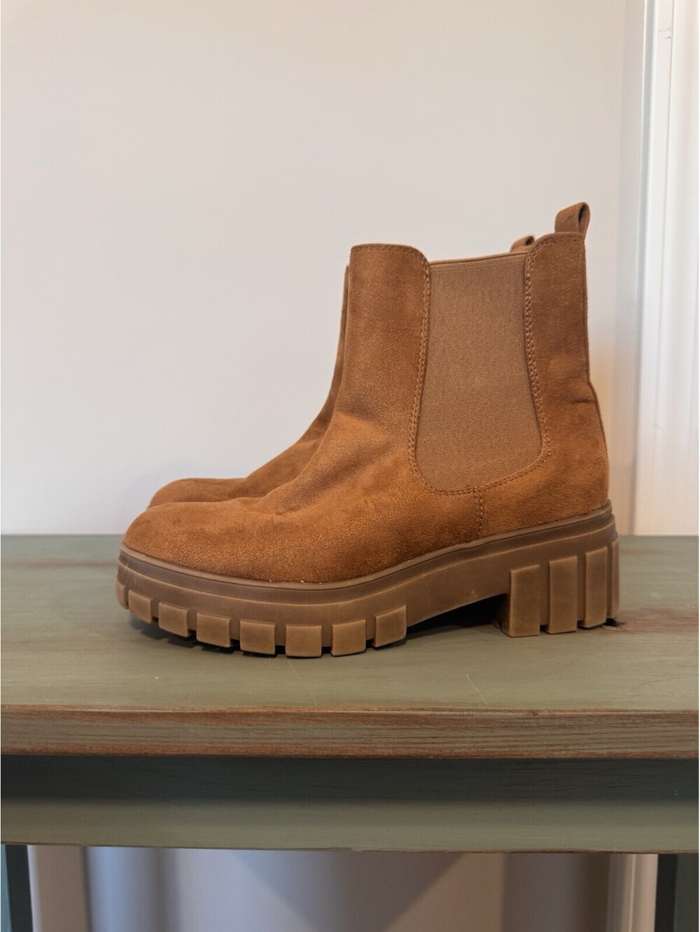 Cupcake Couture Girls Brown Suede Chelsea Ankle Booties Size 4